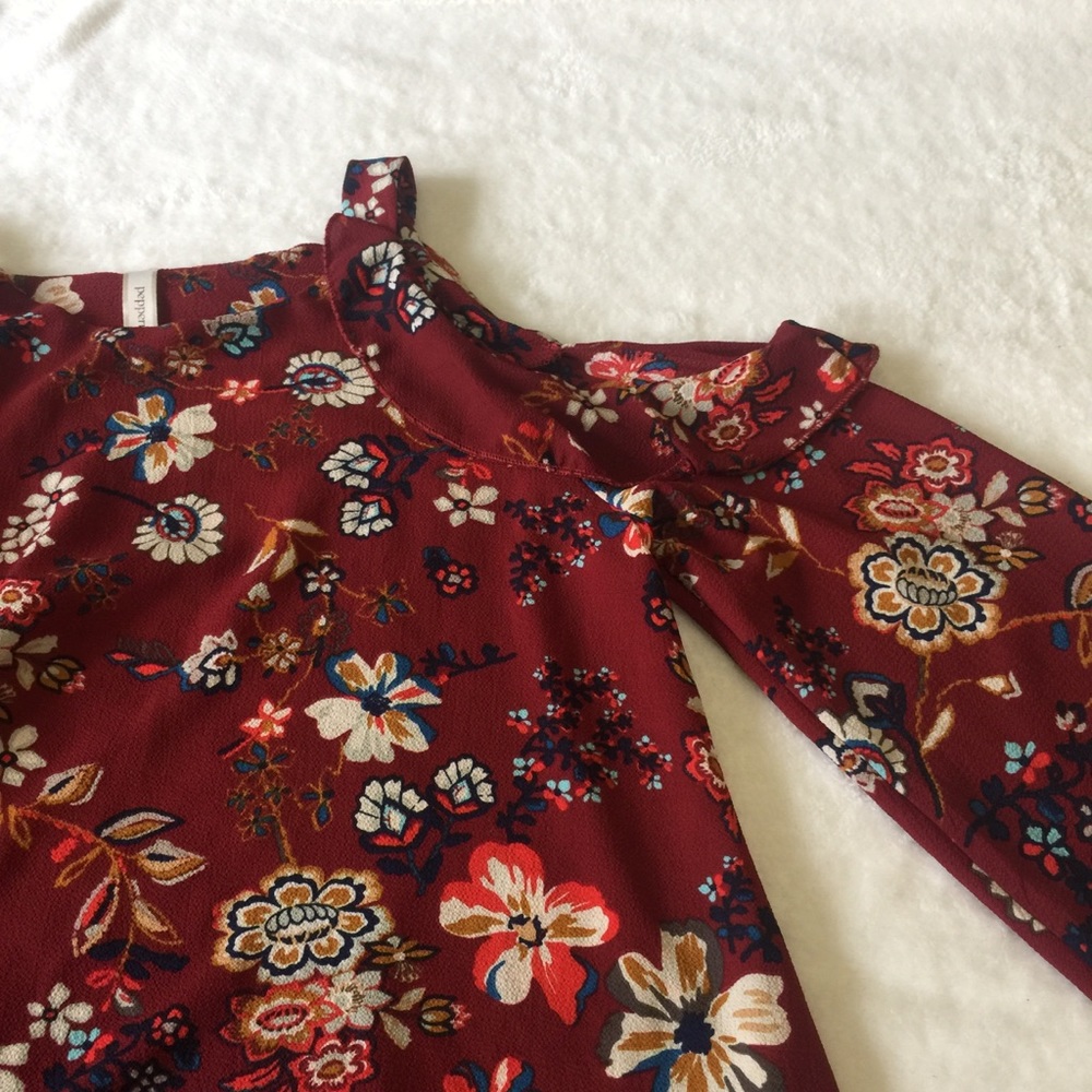 Cold shoulder Ruffle Top Boho Floral - Picture 7 of 8